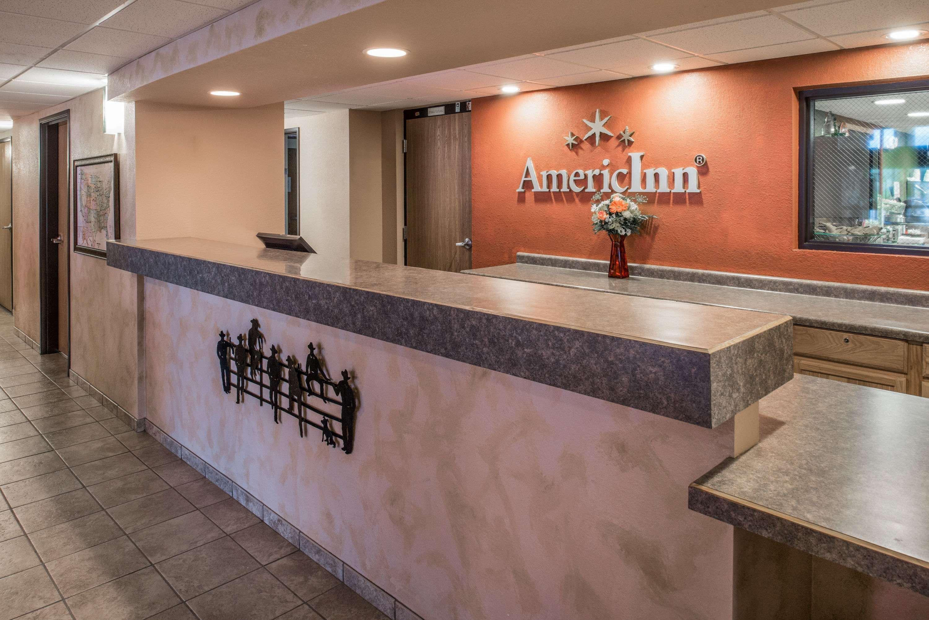 AmericInn by Wyndham Belle Fourche Exterior foto
